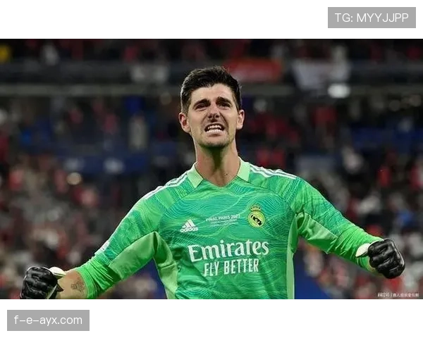 库尔图瓦荣膺FIFA最佳门将，状态回暖彰显世界级实力