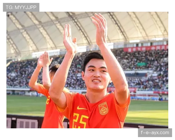 努涅斯表现抢眼,闪耀赛场展现巨星潜质 努涅斯表现抢眼,闪耀赛场展现巨星潜质