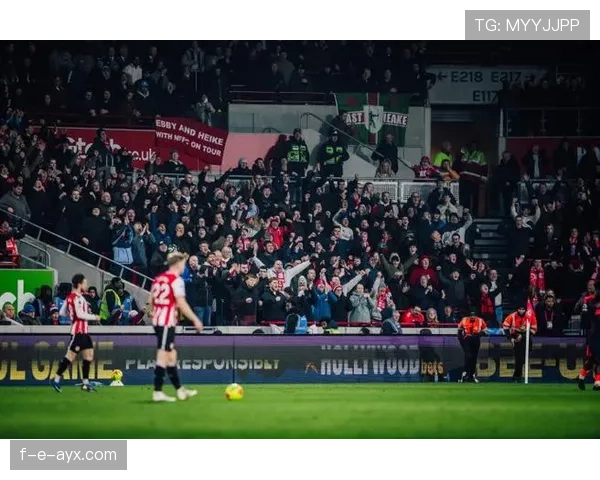 布伦特福德新球场启用庆典期间 球迷热情高涨 期待球队重返英超巅峰