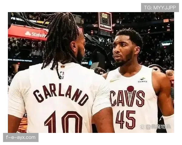 摩西·马龙篮下强攻效率显著高于同位置，内线威胁明显提升球队攻防转换