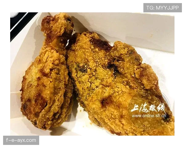 朱雪莹训练完直接啃鸡腿？这反差谁懂啊